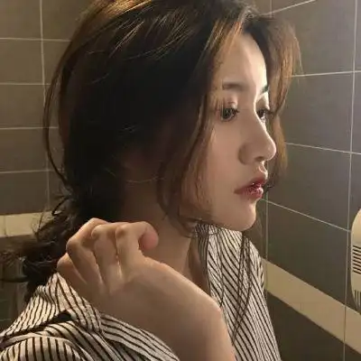 伤感孤独高冷的女生头像图片,总有一款适合你.