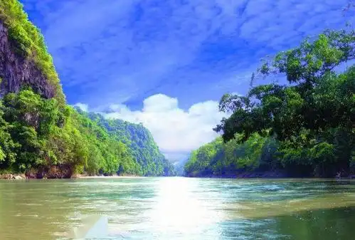 中老年头像大全旭日东升云雾缭绕大气的风景招财头像