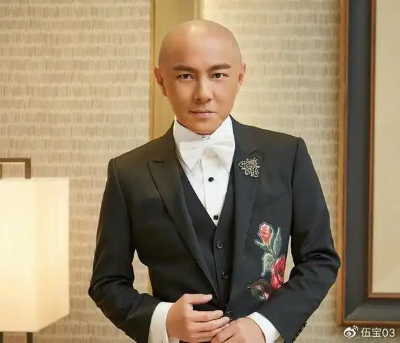 33岁嫁给张卫健,打排卵针致又丑又胖,近照曝光,今44岁风韵犹存!