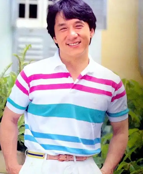 一代英雄就此落幕70岁成龙老到不敢认成功背后的代价太大