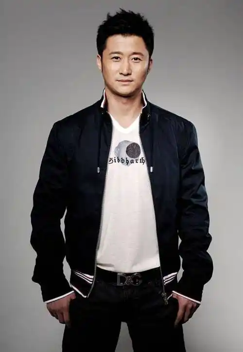 吴京欣喜发文担任火炬手,那个武术演员终于跨行了