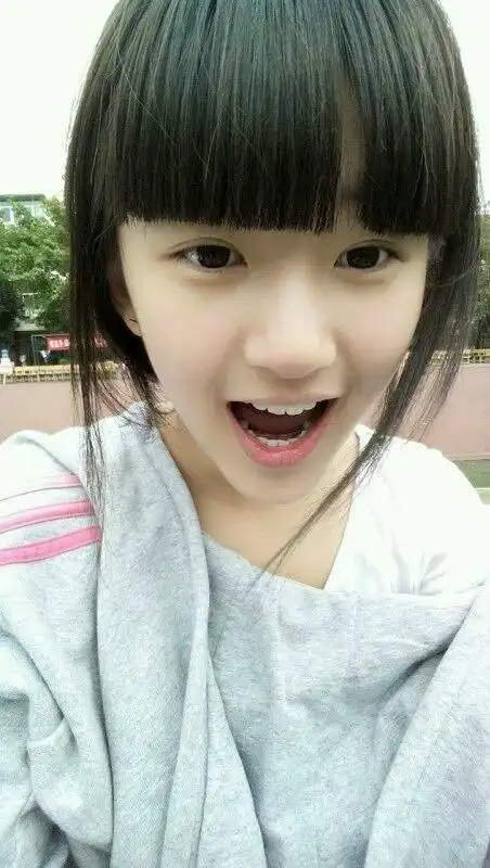 4求女的适头岁1合像孩