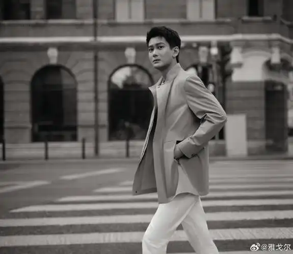 雅戈尔2024春夏大片##少年与先生##雅戈尔品牌代言人熊梓淇