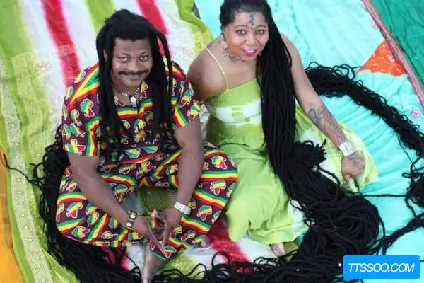 世界上头发最长的人留168米长发是什么来自美国的ashamandela在2013年