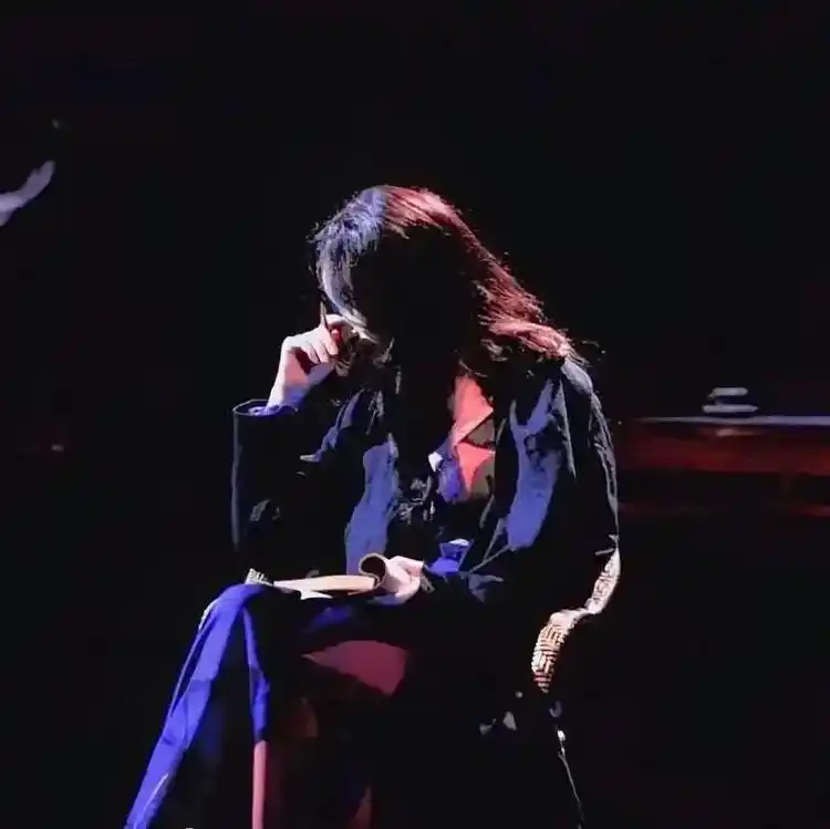 听话 要是人家不喜爱你 咱们就不要像个蛮不讲理 又赖着不走的 - 抖音