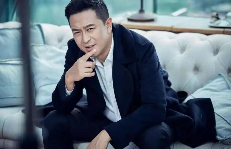 张嘉译前妻是谁-全民百科