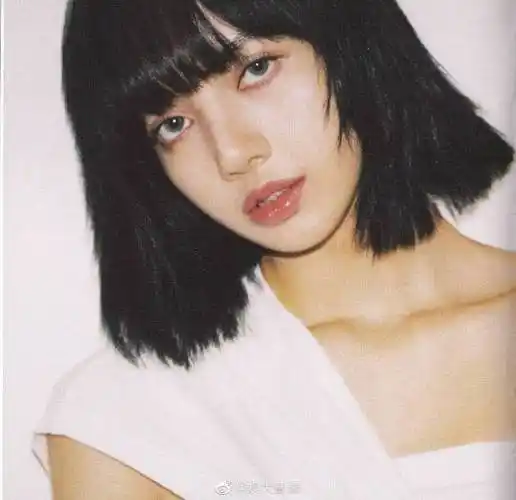 lisa白雪公主同款短发#lisa短发真的好美啊!可乖可酷!