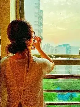 成长女性.《纸婚》里说:"决定嫁给一个人,只需要一时的.勇气 - 抖音