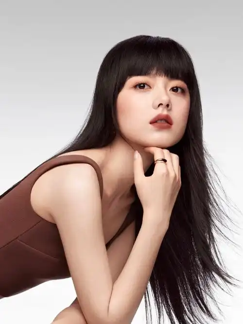 赵今麦今日最新妆容#赵今麦齐刘海vs无刘海#齐刘海vs无刘海,两种造型