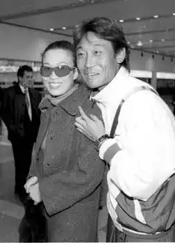 最新消息       自上周王纳文(阿文)第一次站出来要求高峰承担责任后