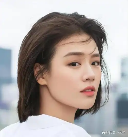 马思纯那么,让我们一同来欣赏那些能够展现高贵冷艳之美的女士们成功