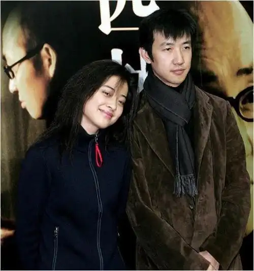 梅婷:婚后6年,花费400万养出一位"白眼狼",二婚嫁大11岁丈夫