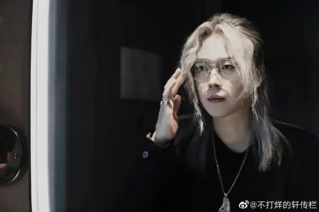 331cv轩zoen-酒肆贩卖机-话本小说网