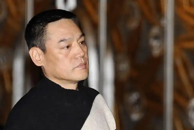 原来他是巍子的儿子难怪不仅长得帅演技还好果然是虎父无犬子