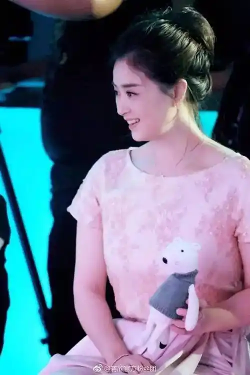 蒋欣瘦了30斤,秘诀只有6个字!