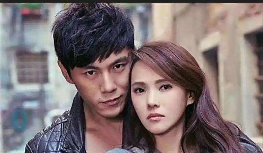 42岁秦昊疑似整容,妻子伊能静被扒曾婚内不忠诚,网友:人红是非多