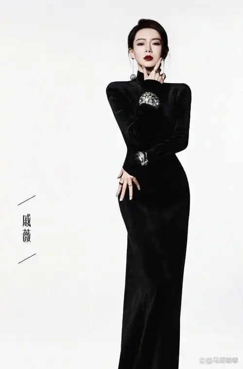 袁娅维[gf]25b6[/gf] 39岁,湖南怀化人,身高162cm,体重48kg袁娅维2012