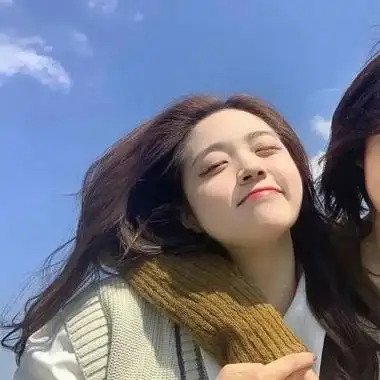 闺蜜头像他们都说爱和外表无关