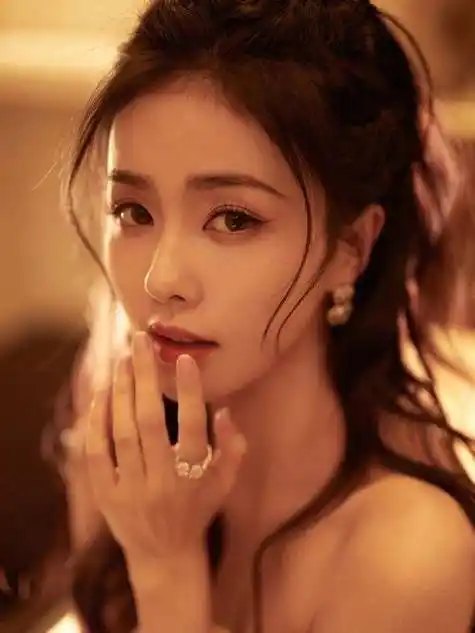 白鹿港风美人来袭,让粉丝惊为天人_风格_照片_魅力