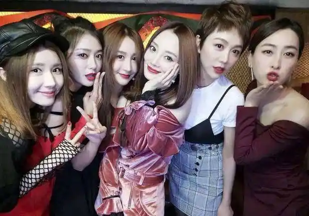 记住,不是时代分手了马苏,而是她真正读懂了"老好人"三个字_李小璐