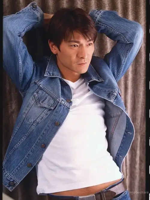 刘德华   97年拍摄《黑金》时期