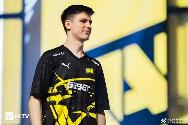 决胜图大b哥状态爆炸,从手枪局起便玩通a二楼肆意乱杀,小李子的指令完