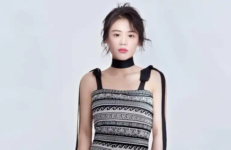 马思纯新剧荞麦疯长受疫情影响推迟上映许多观众充满期待