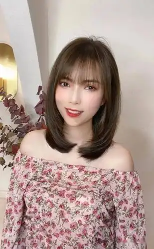 2021流行"c型卷"烫发,中长发留超级美!_发型