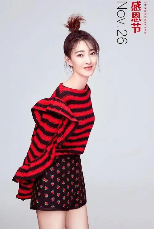 37岁王丽坤晒日常美照!逛菜市场成靓丽风景线,新剧再演绝世美女