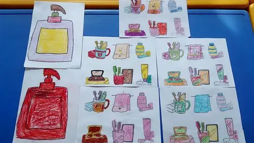 城北幼儿园中二班沁源特色课程生活用品——《常见的生活用品》(副本)