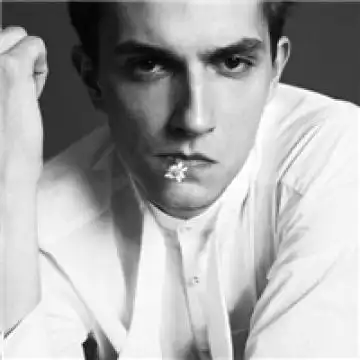 有范有型的黑白欧美男,欧美头像图片-回车桌面