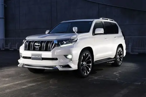 丰田普拉多硬派越野车