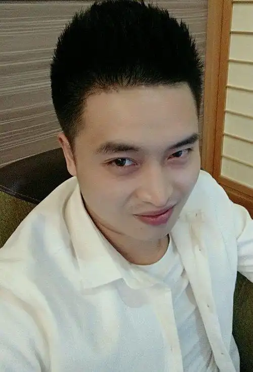 大头男生剪什么发型好看英俊帅气炸天款短发设计