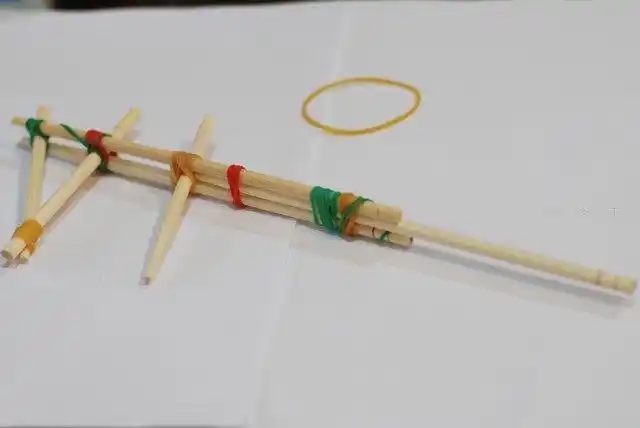 怀旧玩具竹筷枪的做法 儿时的回忆╭★ 肉丁网