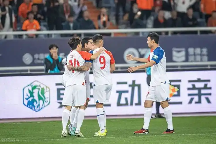 中超联赛特谢拉双响徐皓扬世界波申花30泰山取得3连胜