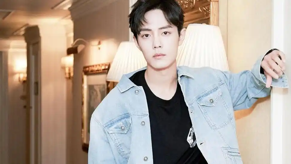 肖战帅气牛仔外套迷人写真,高清壁纸图片,大陆明星-回车桌面