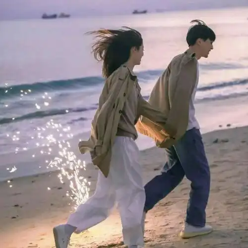 超级甜蜜的情侣头像高清非常甜又恩爱的情侣头像图片