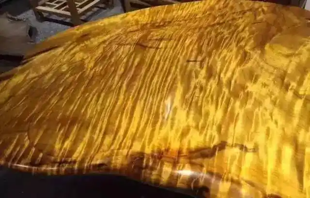 拆迁才知老宅值8亿,全是金丝楠木建成!不过真相是