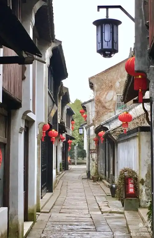 《昆山～巴城老街》 欧阳鹤 摄影