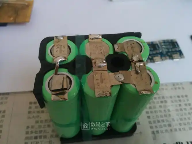 给车载设备组一个三串两并18650电池组顺便配一个3s平衡充