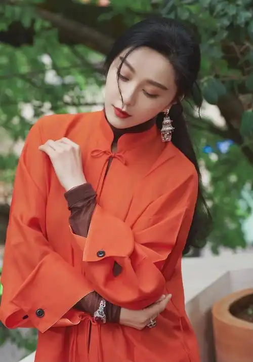 影视版权观察 的想法: #范冰冰# 昨日,范冰冰一口气晒出18宫格