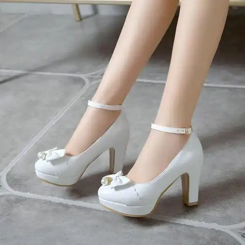 春秋季新款高跟鞋女蝴蝶结一字扣带lolita白色单鞋百搭公主鞋子