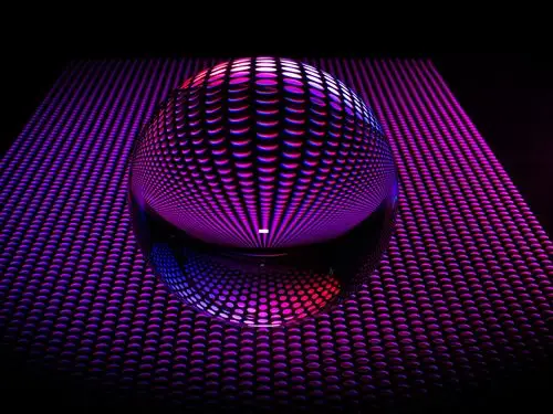 3d紫色球形 壁纸 - 2560x1920