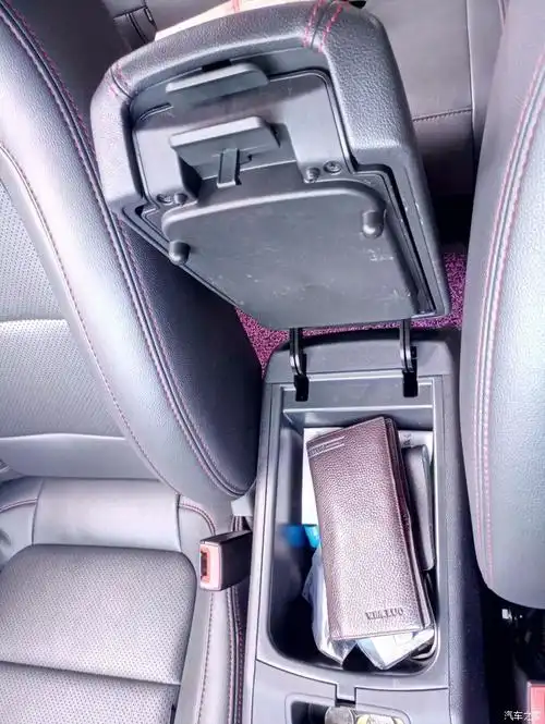 【图】【无锡cs75车友会】介绍大75的双层扶手箱_长安cs75论坛_汽车之