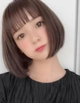 齐刘海齐肩发型图片 直发女生这么剪甜美又清新氧气刘海造型更不挑人