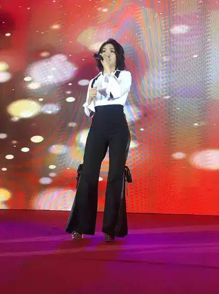 718情歌天后庄心妍助阵湖州明贺钢管十周年活动顺利举行