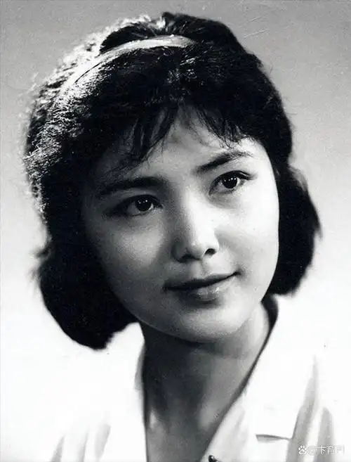 李亚林(1931年2月5日一1988年) 大连人