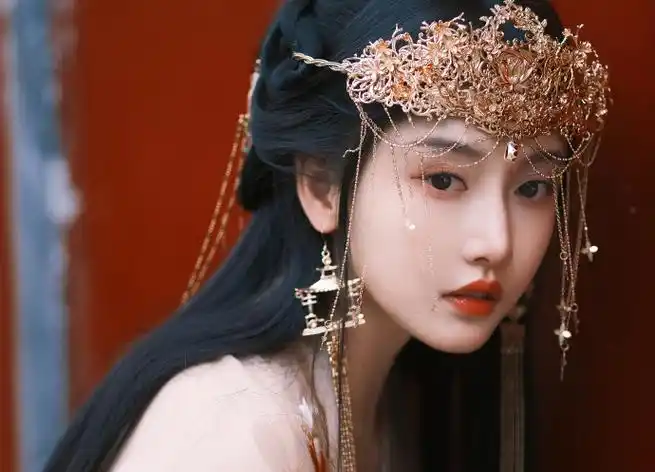 姜贞羽新写真我能脑补一部剧##姜贞羽新古风大片破碎感