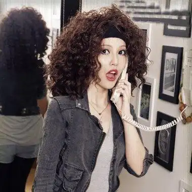 短发全头烫小卷合适女性的发型