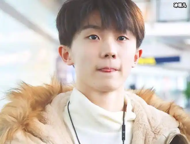 其原因是因为马嘉祺因为写字的原因,马嘉祺会将马嘉祺的嘉,下面会写成